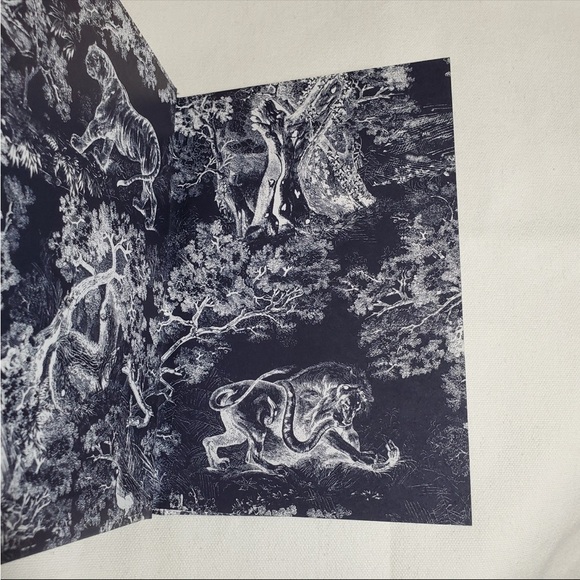 Dior Notebook Toile De Jouy Novelty Notepad with Giftbag - Picture 5 of 9